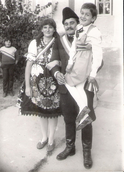 166.jpg